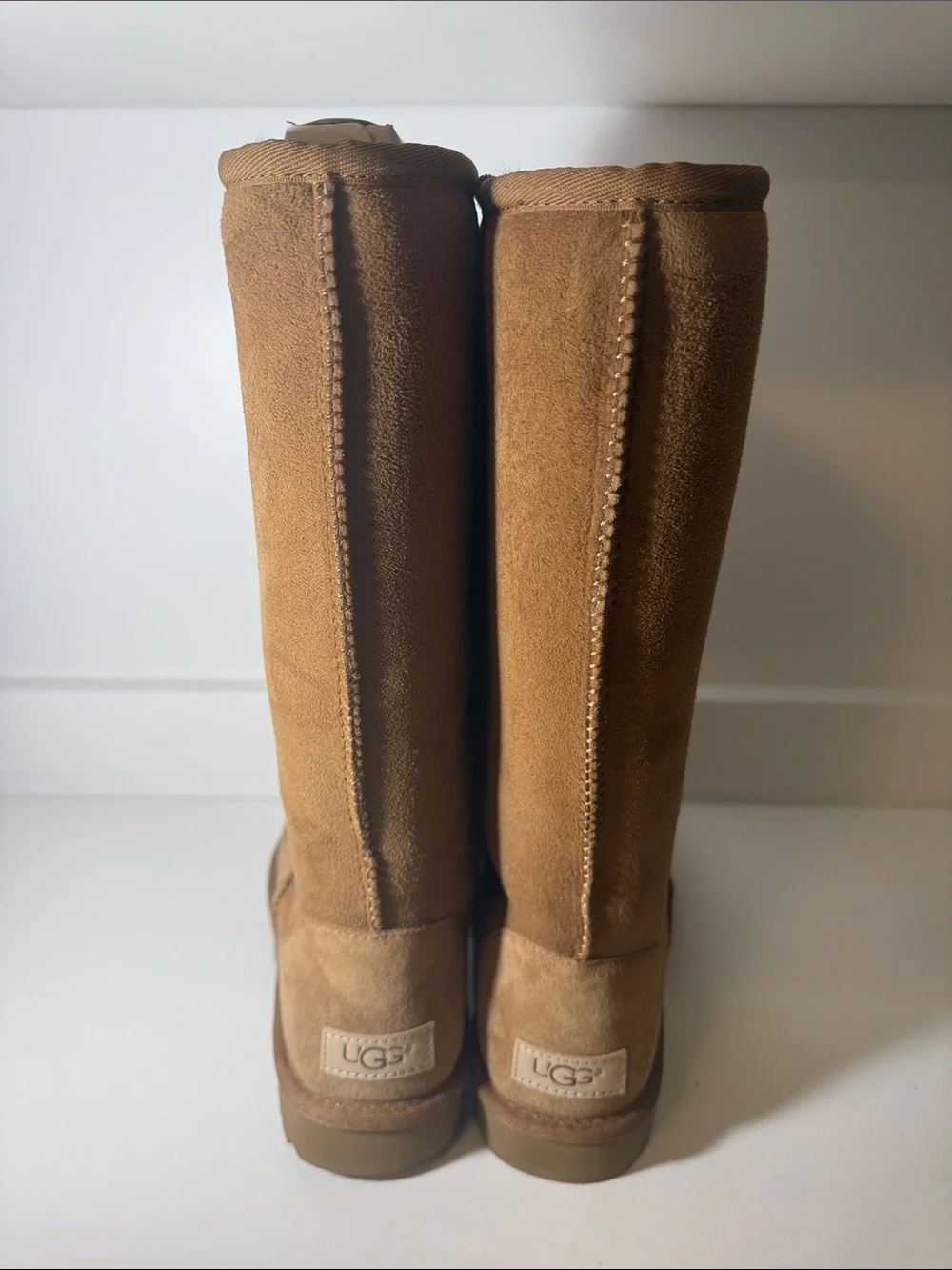 Brand New in Box - UGG Classic Tall II Chestnut Suede Winter Boots - Size 9
